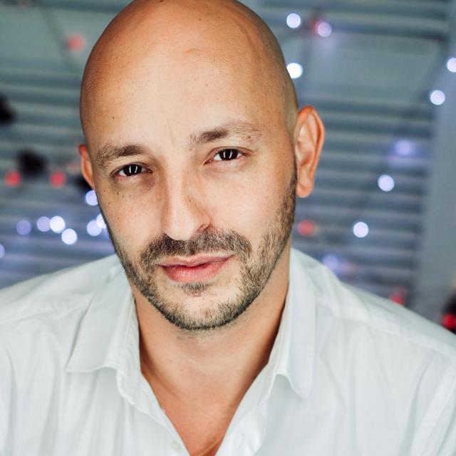 ליאור לייבל